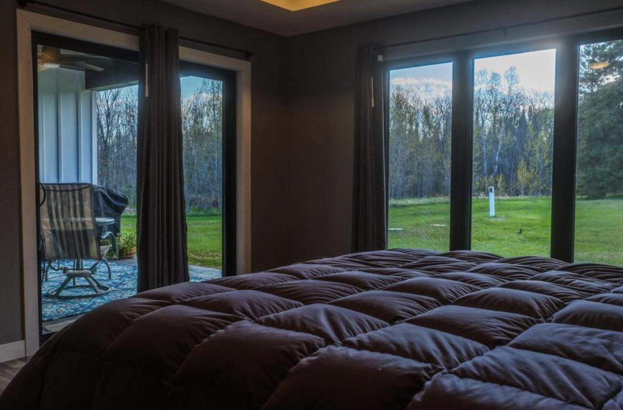 Modern Farmhouse on 36 Acres - photo 6