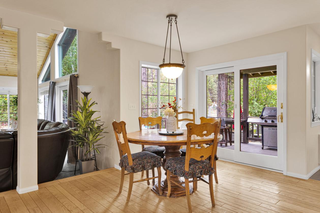 Beautifully updated horse property - photo 11
