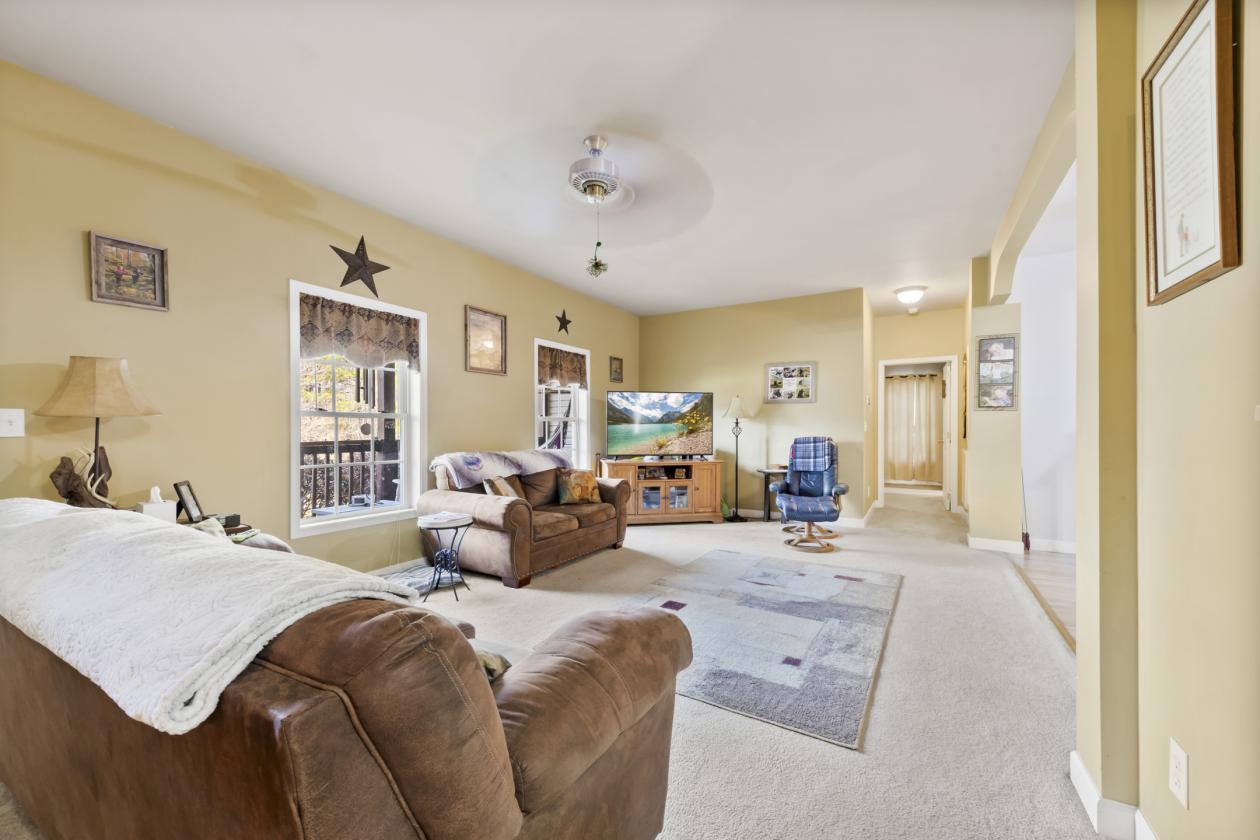 Country Living with great views! - photo 15