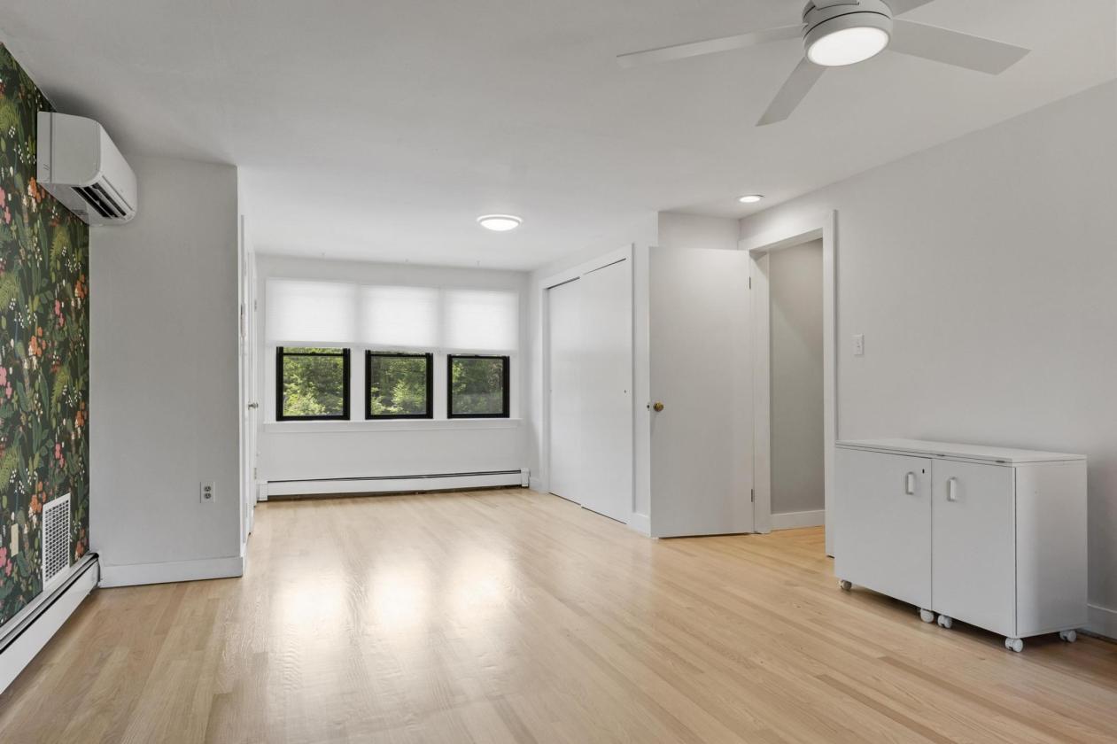 MOVE IN READY! BEST DEAL IN TOWN! - photo 16