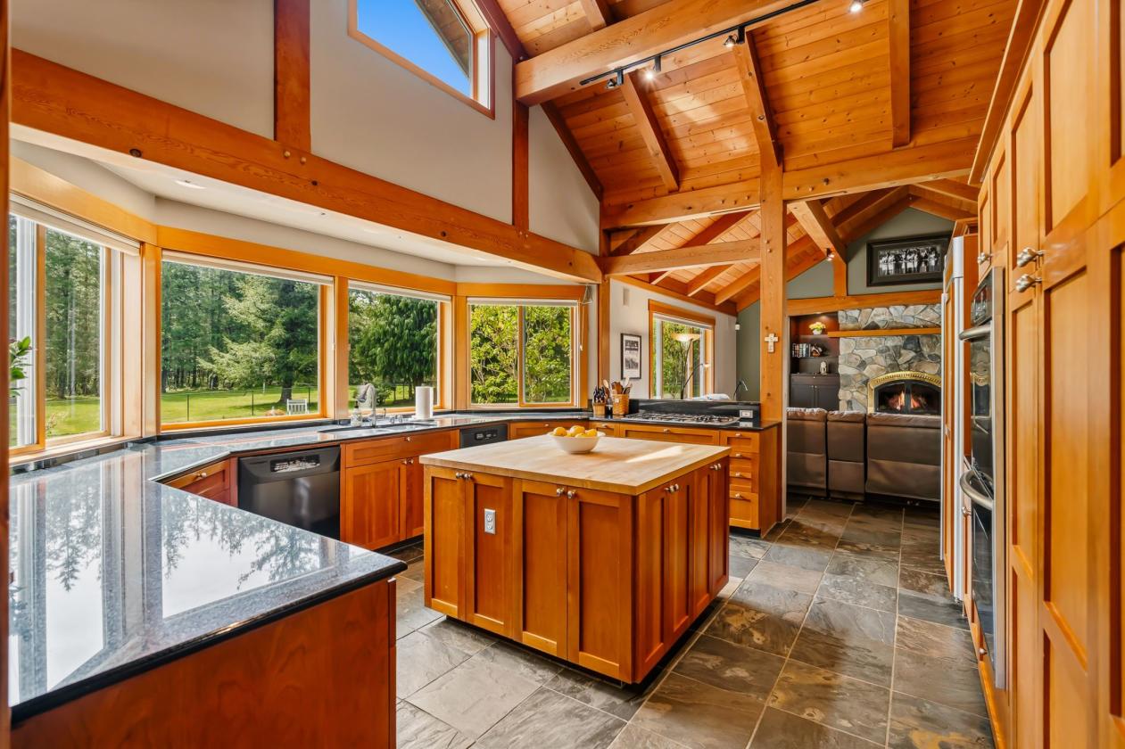 Timber Frame on 10 acres w/pool & arena - photo 19