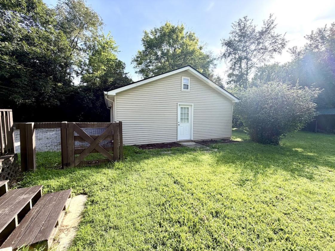 Farm - Equestrian Property on 4.57 Acres - photo 6