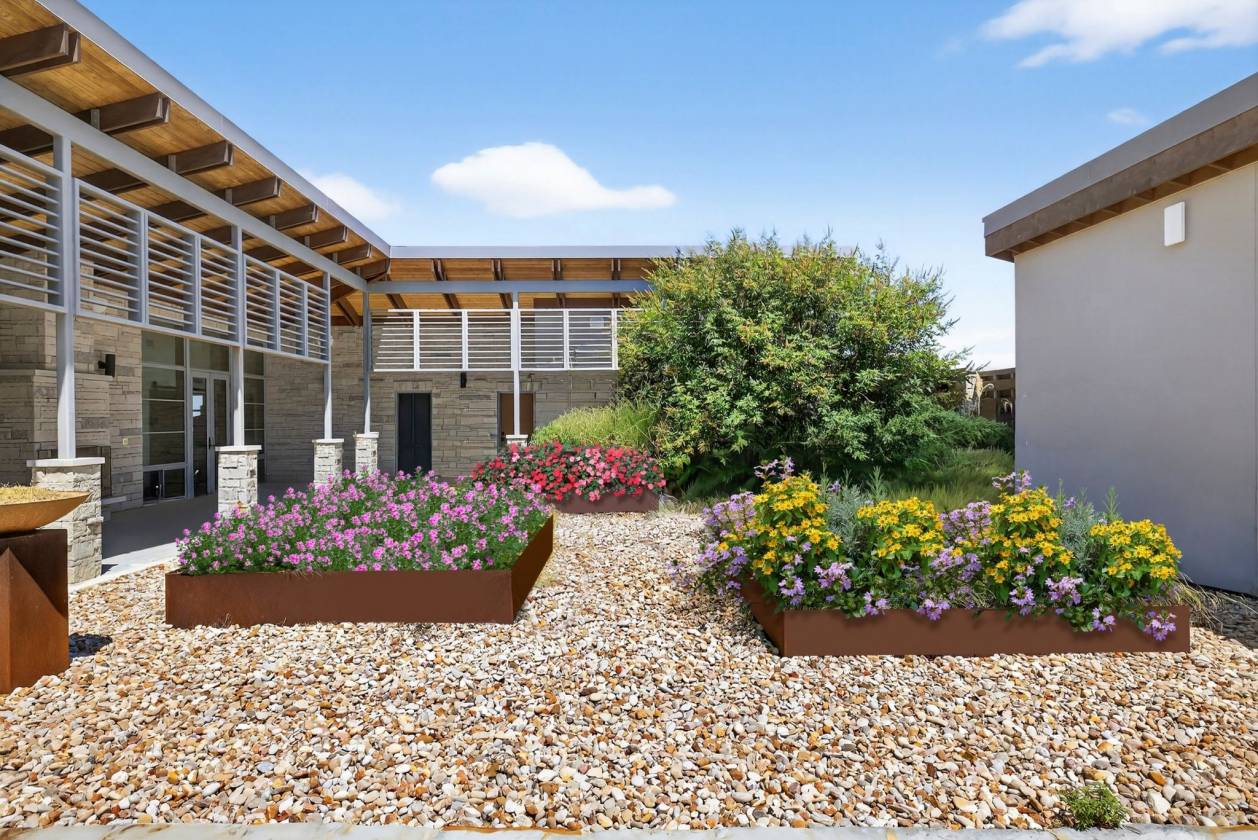 Modern Hill Country Estate with Panoramic Views - photo 5