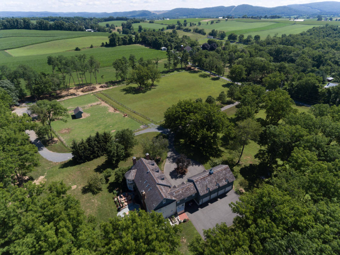 A Stunning Retreat in The Historic Oley Valley Oley, Berks County