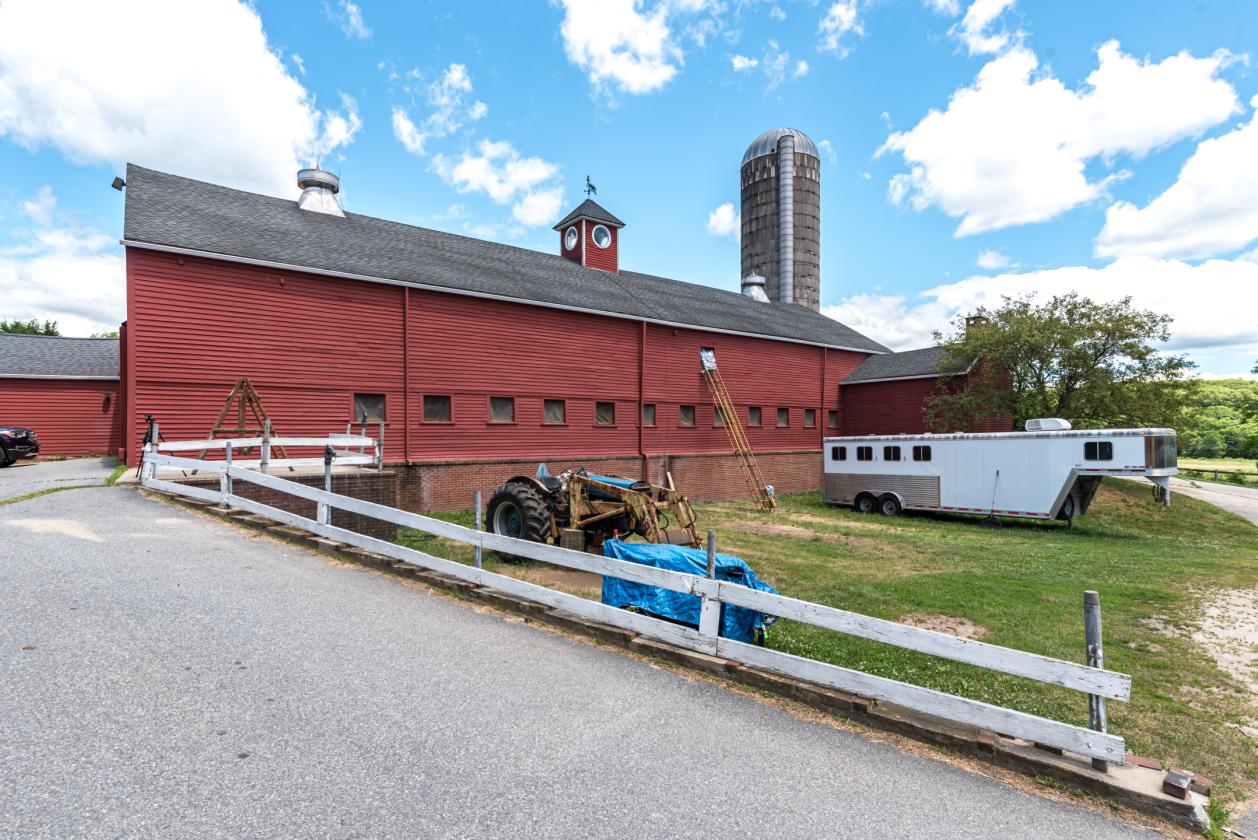 Thriving Equestrian Facility - photo 5