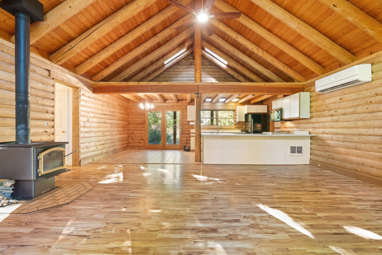 11.62-Acre Mt. Hood Equestrian Retreat - photo 5