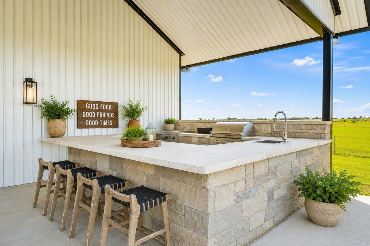 13.92-Acre Estate Right In Horse Country!! - photo 4