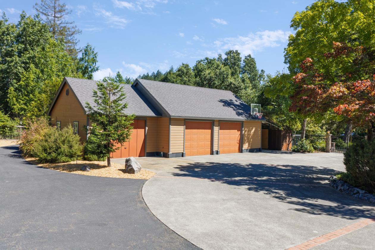 Gorgeous Equestrian Property in Sonoma County! - photo 21