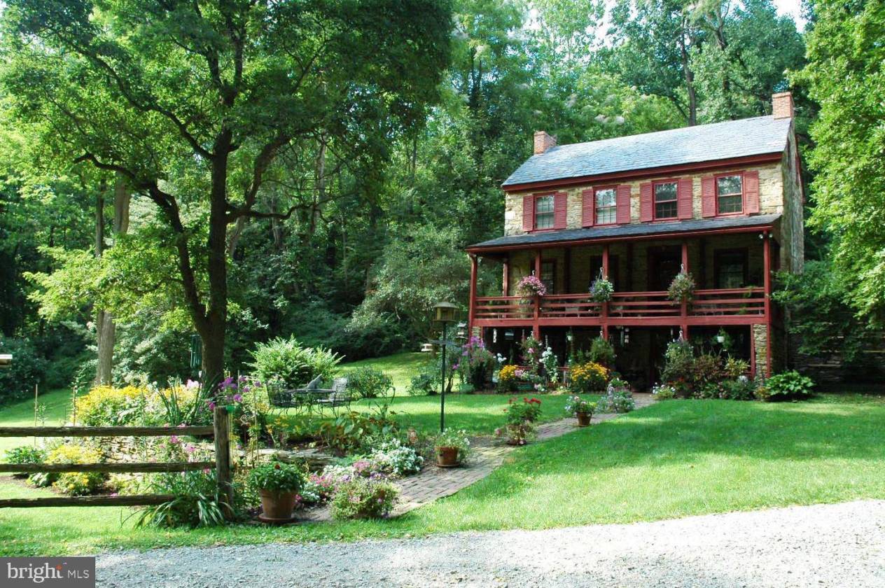 TO "FEATHER HILL FARM" Cochranville, Chester County, Pennsylvania