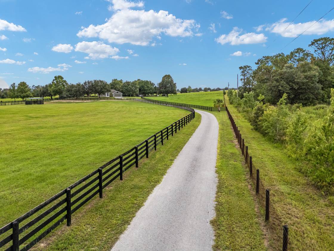 Horse Property for sale.