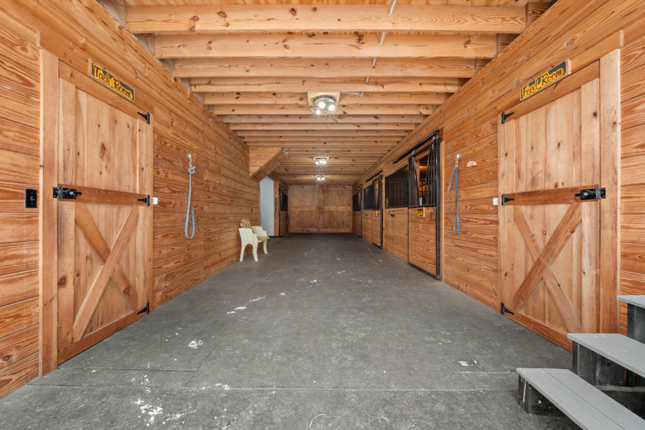 New Construction Equestrian Estate - photo 13