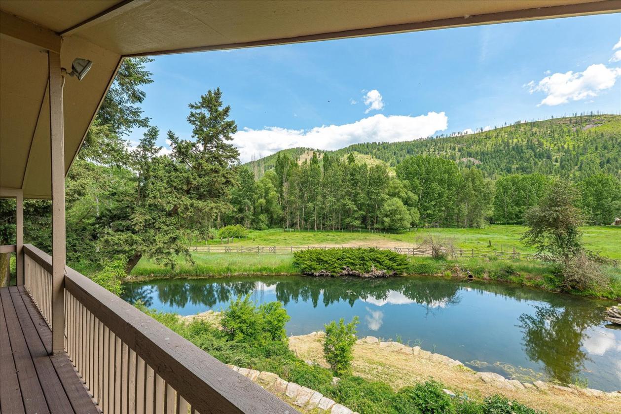 One-of-a-kind Custom Home! 16+ Acres on Mill Creek - photo 28