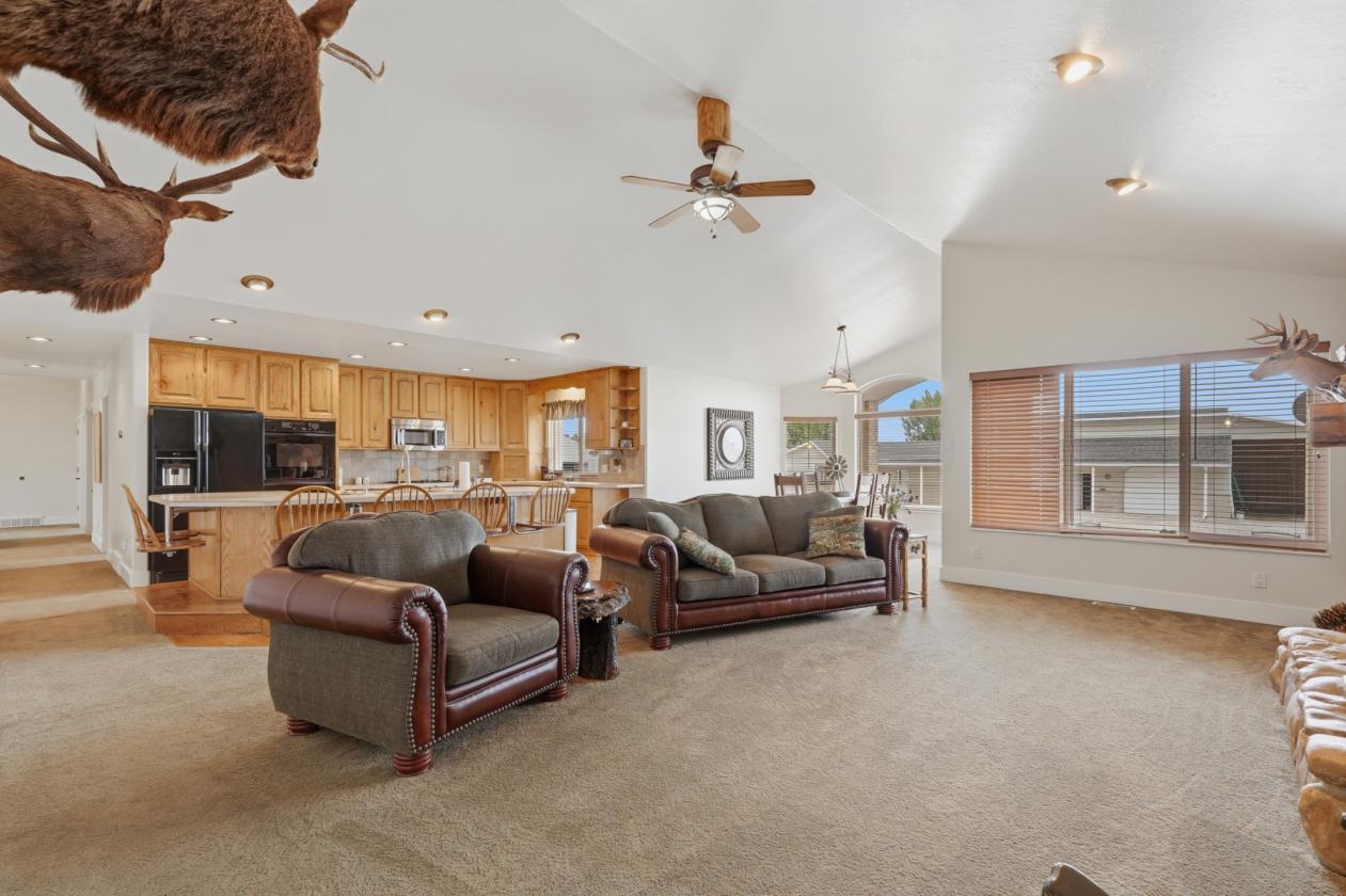 Horse Property with large arena and barn! - photo 3