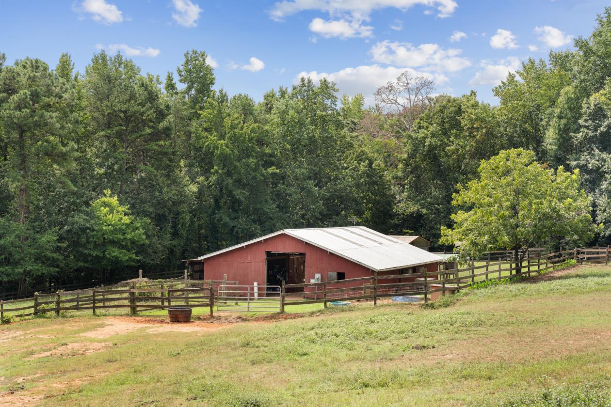 Turnkey Equestrian Farm with Arena & Barn - photo 29