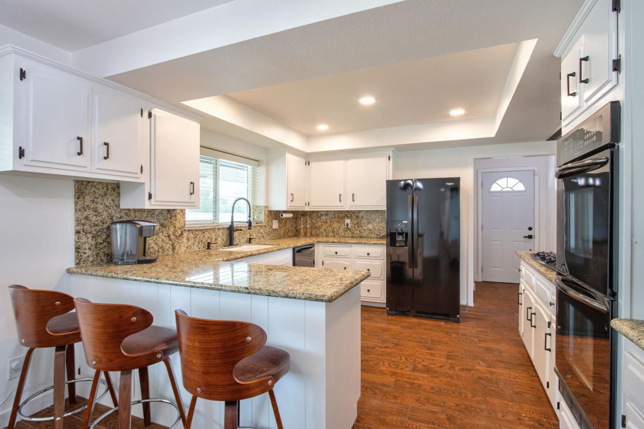 Updated Equestrian Estate with Covered Arena - photo 8