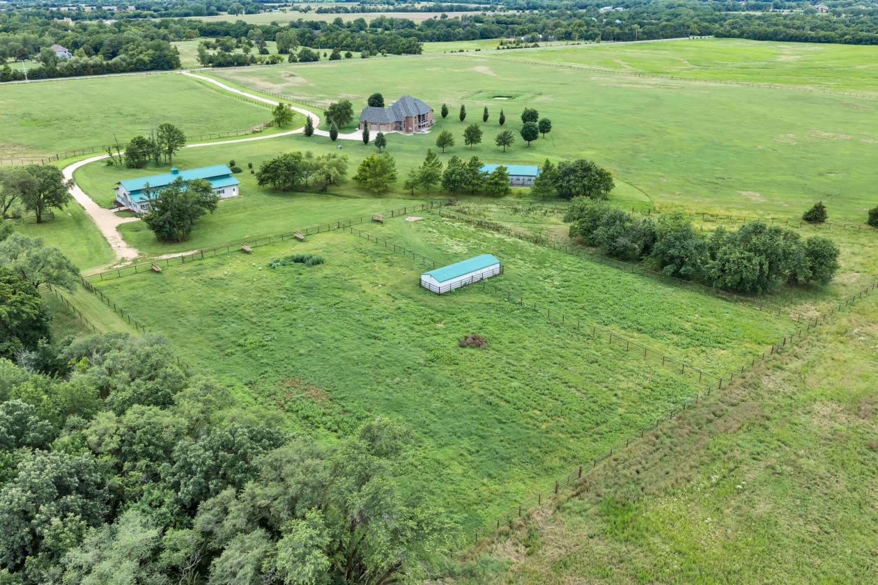 Premier Equestrian Estate in Sedgwick County - photo 29
