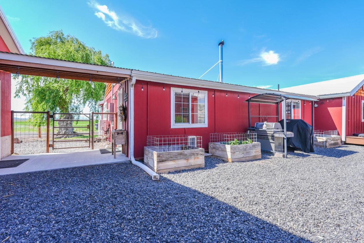 Endless opportunities on this 14+ acre property - photo 26