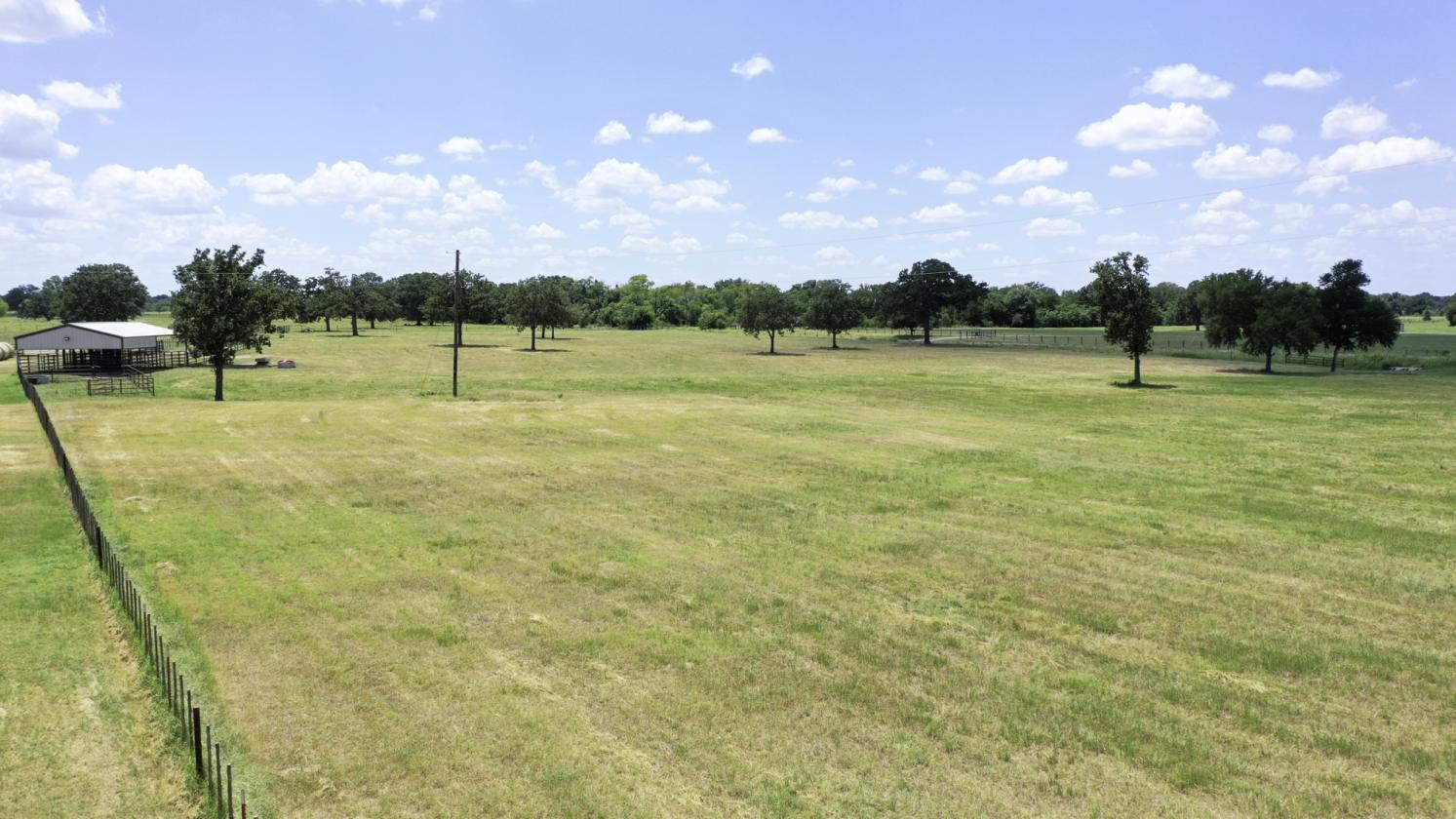 Luxury 32-acre Ranch Estate near Texas A&M - photo 28