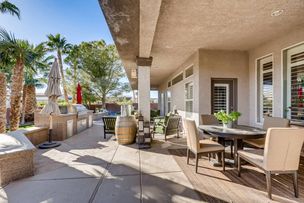 EQUESTRIAN ESTATE 6225 Maggie Ave Las Vegas, Clark County