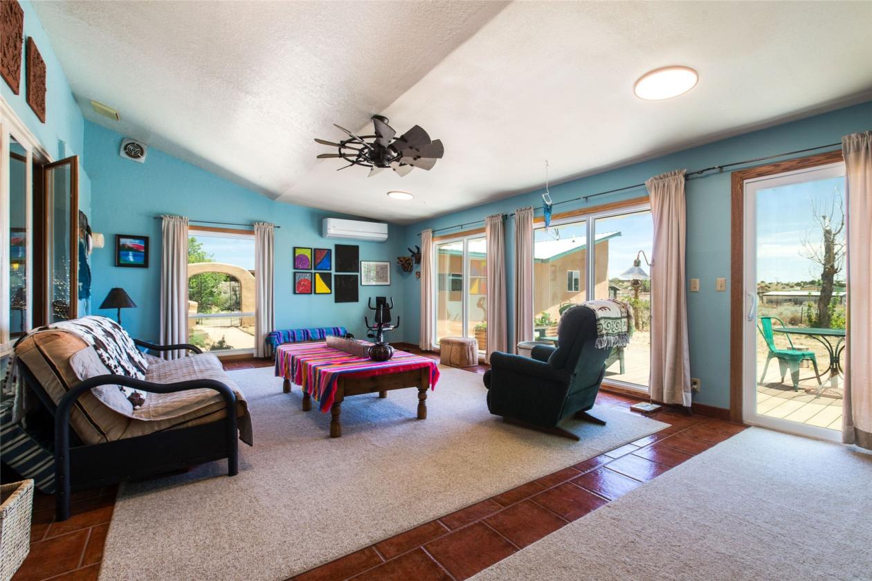 Starry Night Ranch - House/Guest House/Barn - photo 14