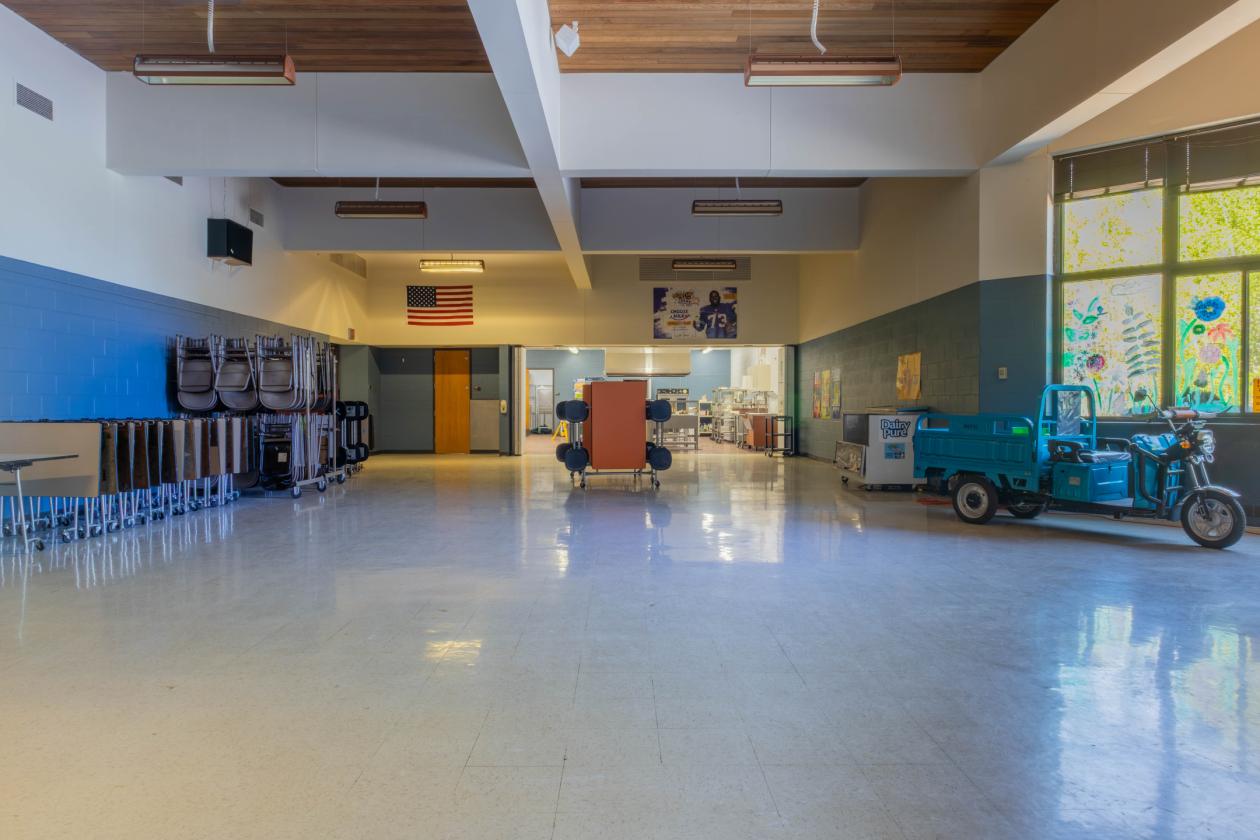 Covered Arena and Rural School on 49 Acres - photo 22