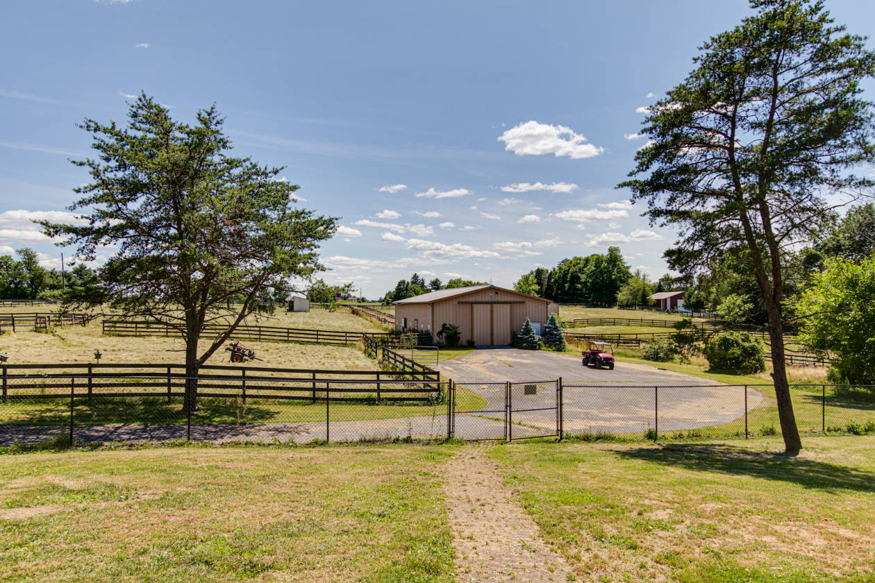 10+ Acre Horse Farm in Gettysburg, PA Gettysburg, Adams County