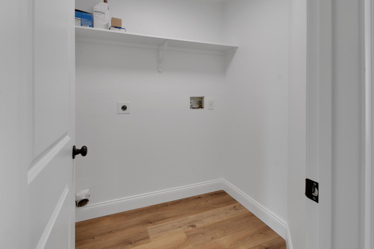 Updated Home Zoned Agricultural - photo 22