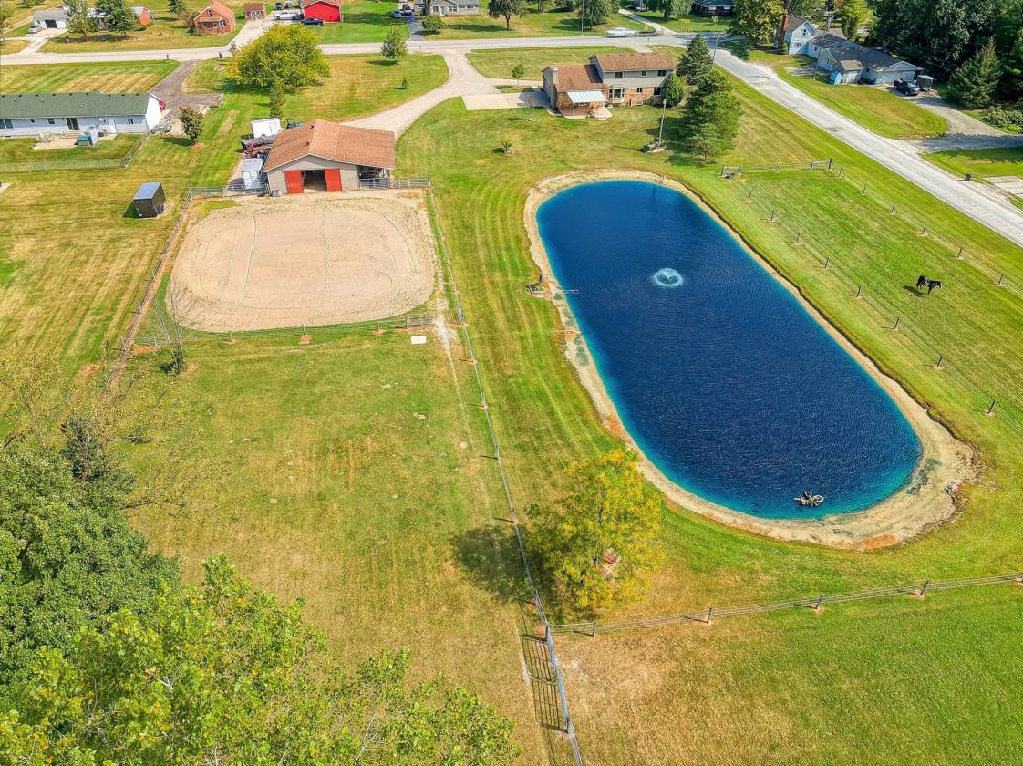 Horse Property for sale.