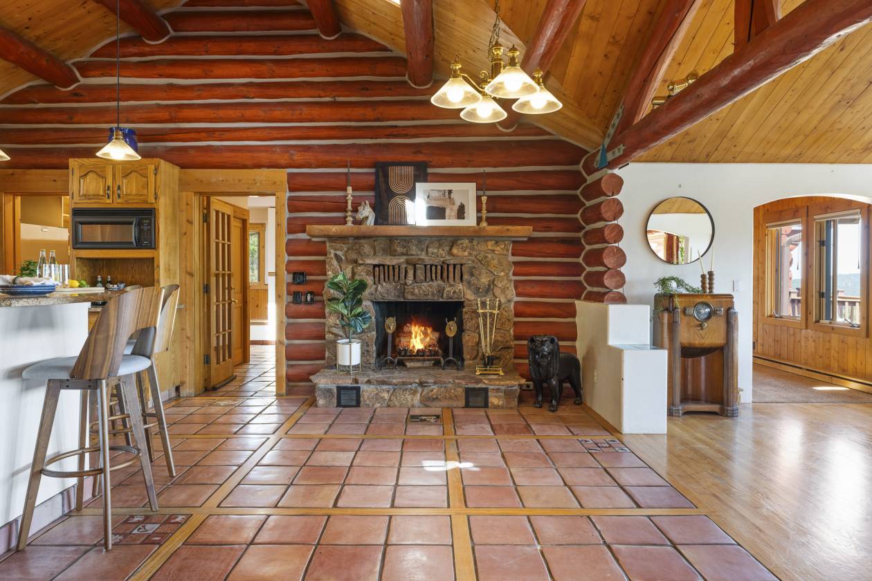 Palacio Celestial: Private Boulder Mountain Estate - photo 25