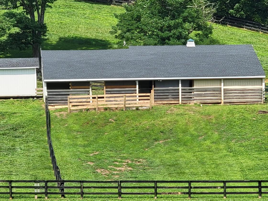 10-acre Horse Property with pool - photo 18