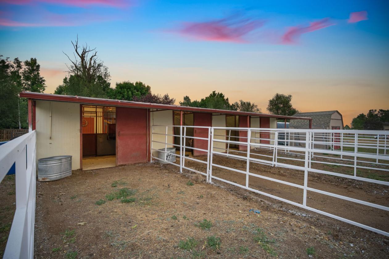 Horse Property w/ 7-Stall Barn & Guest House - photo 8