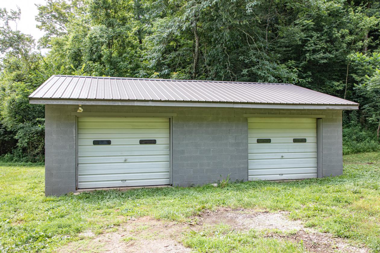 44-Acre Horse Farm & Hunting Retreat - photo 6