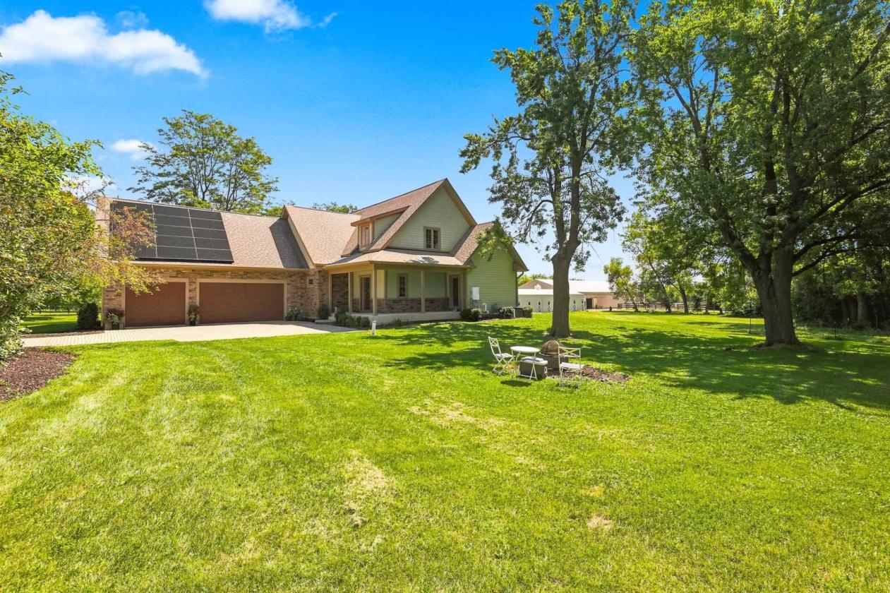Established Equestrian Estate on 10 Acres - photo 6