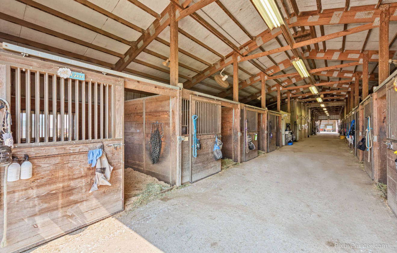 Snodell Farm104+ acre Horse Farm in Campton Hills, IL Campton Hills, Kane County, Illinois