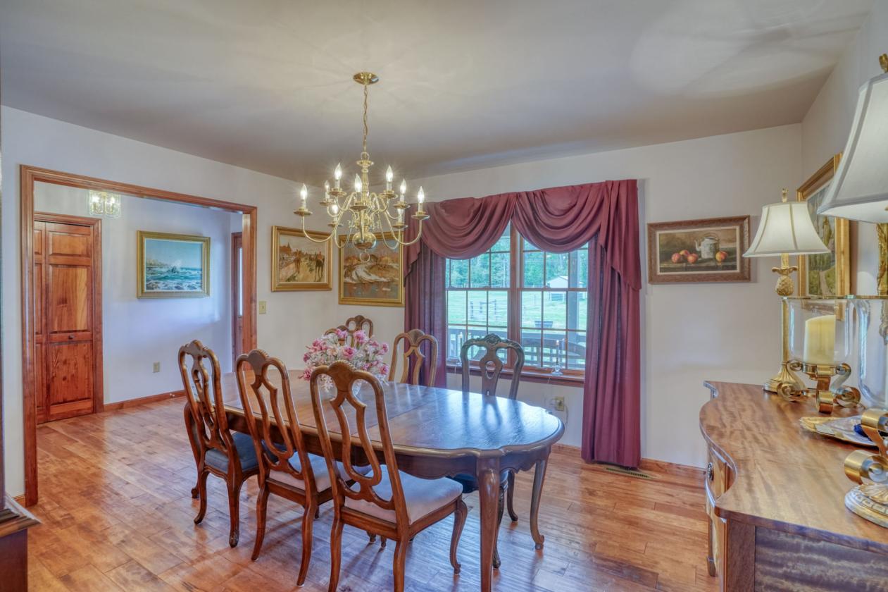 Turnkey Equestrian Estate on 10.9 Acres - photo 23