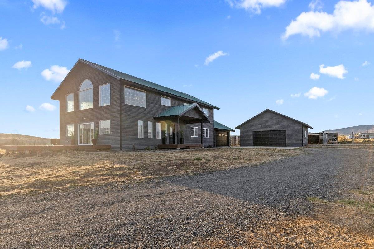 Horse Property for sale.