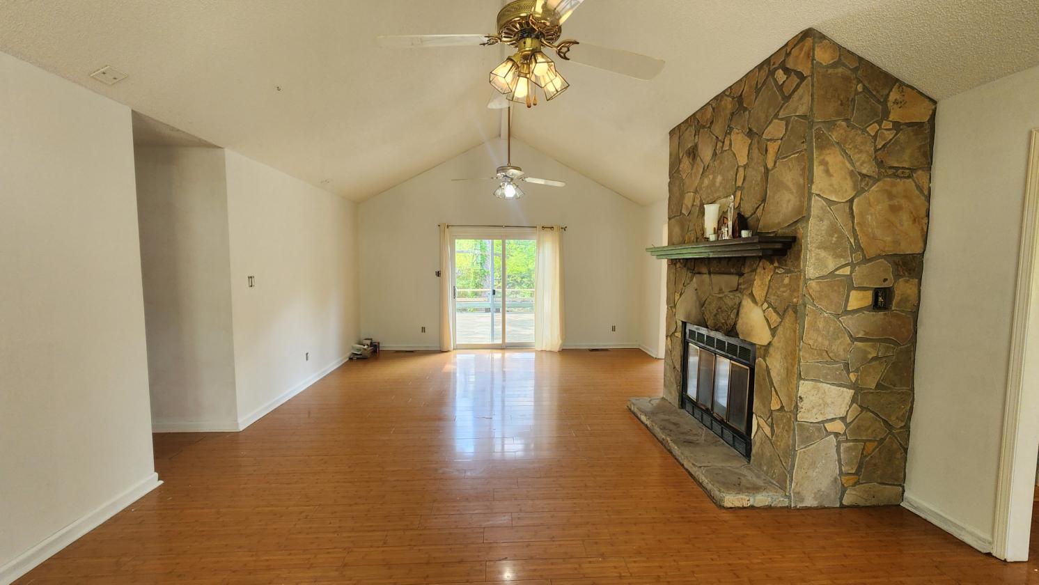 15-Acre Farmstead with guest house and pond - photo 16