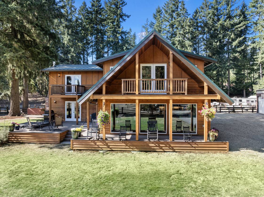 Horse Property for sale.