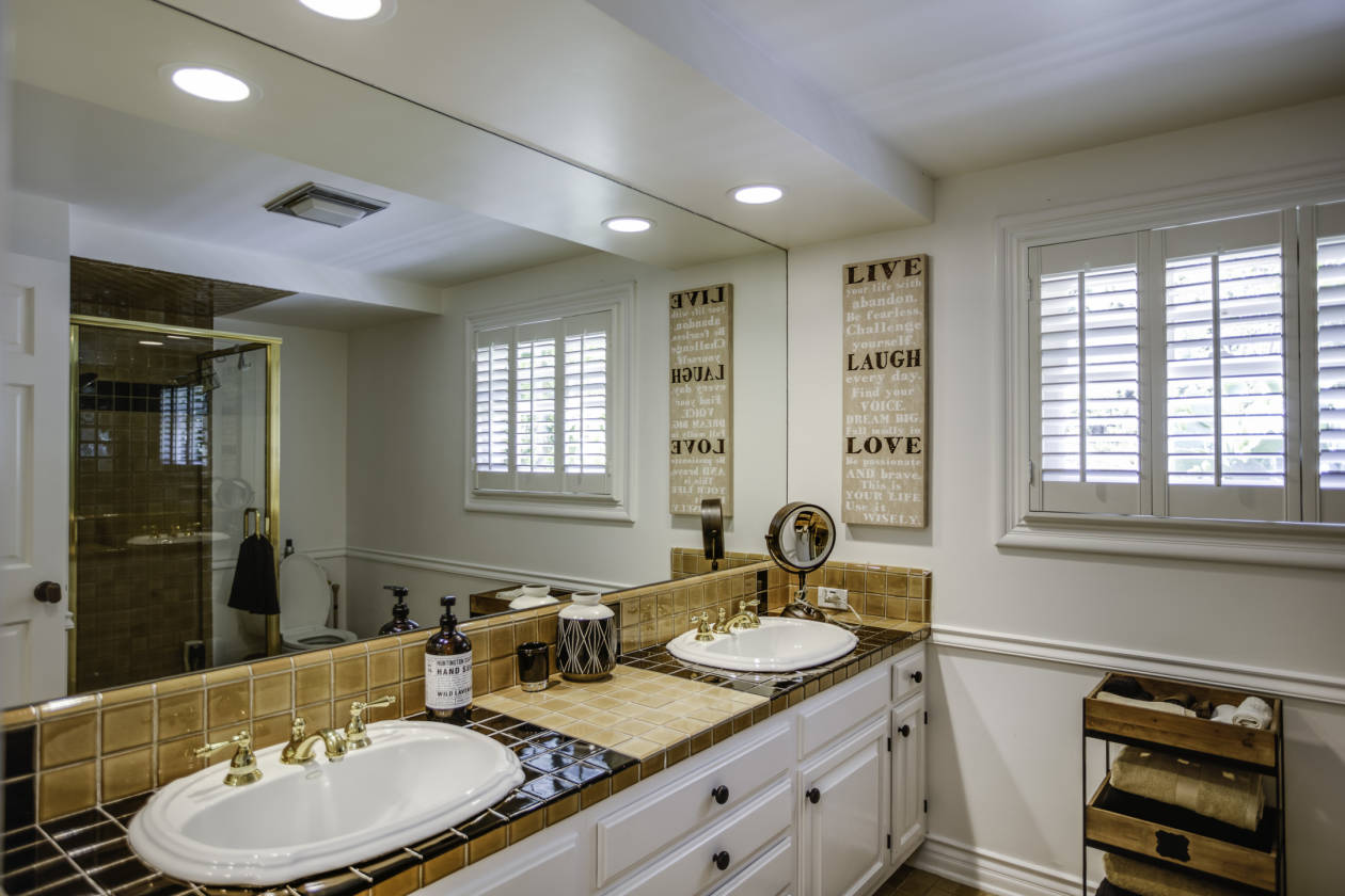 Equestrian Dream in Hidden Valley Thousand Oaks, Ventura County