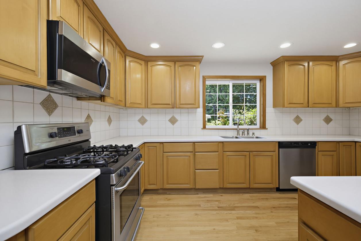 NEW PRICE |Exceptional 5-acre Horse Property - photo 8