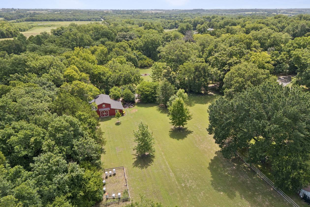 Horse Property for sale.
