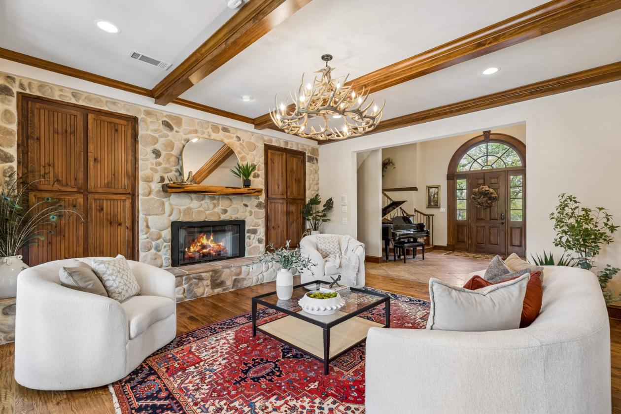 Luxury Living and Equestrian Infrastructure - photo 5