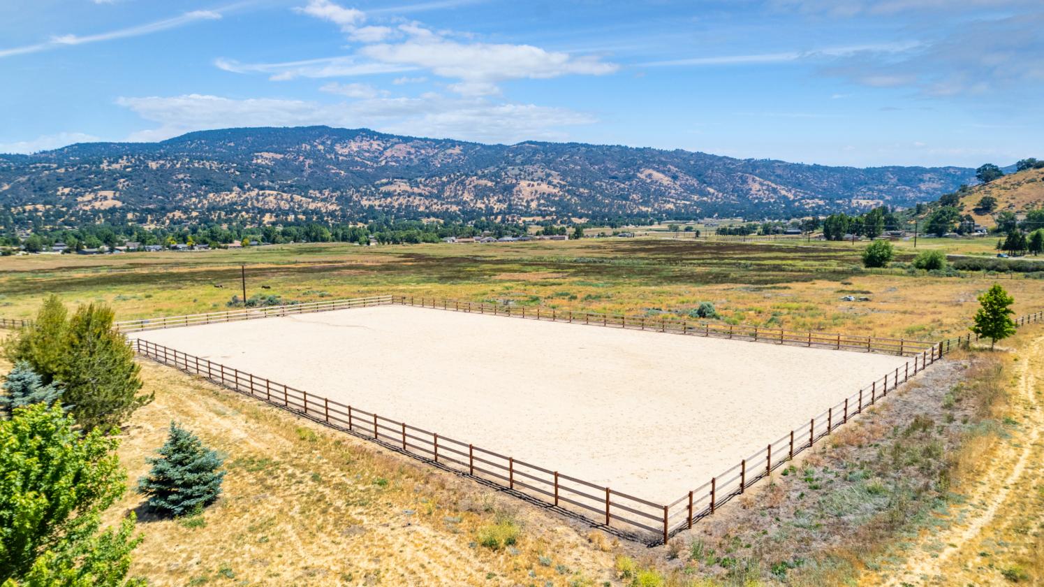 EXCEPTIONAL EQUESTRIAN ESTATE - photo 14