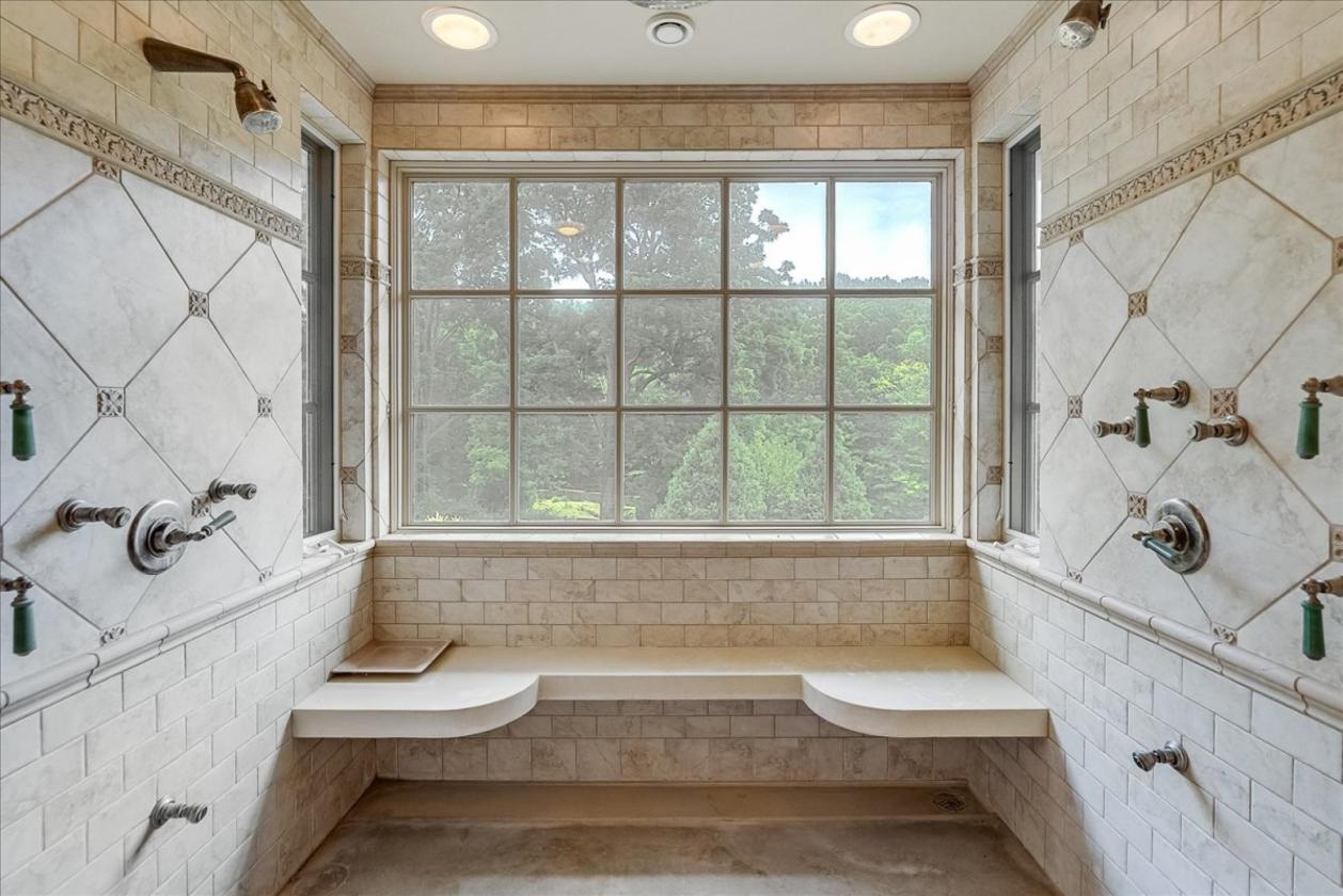 40 Acre Luxury Estate with multiple outbuildings - photo 22