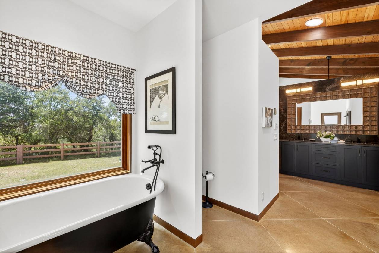 Modern Hill Country Estate with Panoramic Views - photo 19