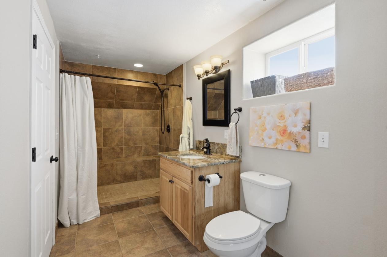 2.73 acres - Two-stall barn and tack room - photo 13