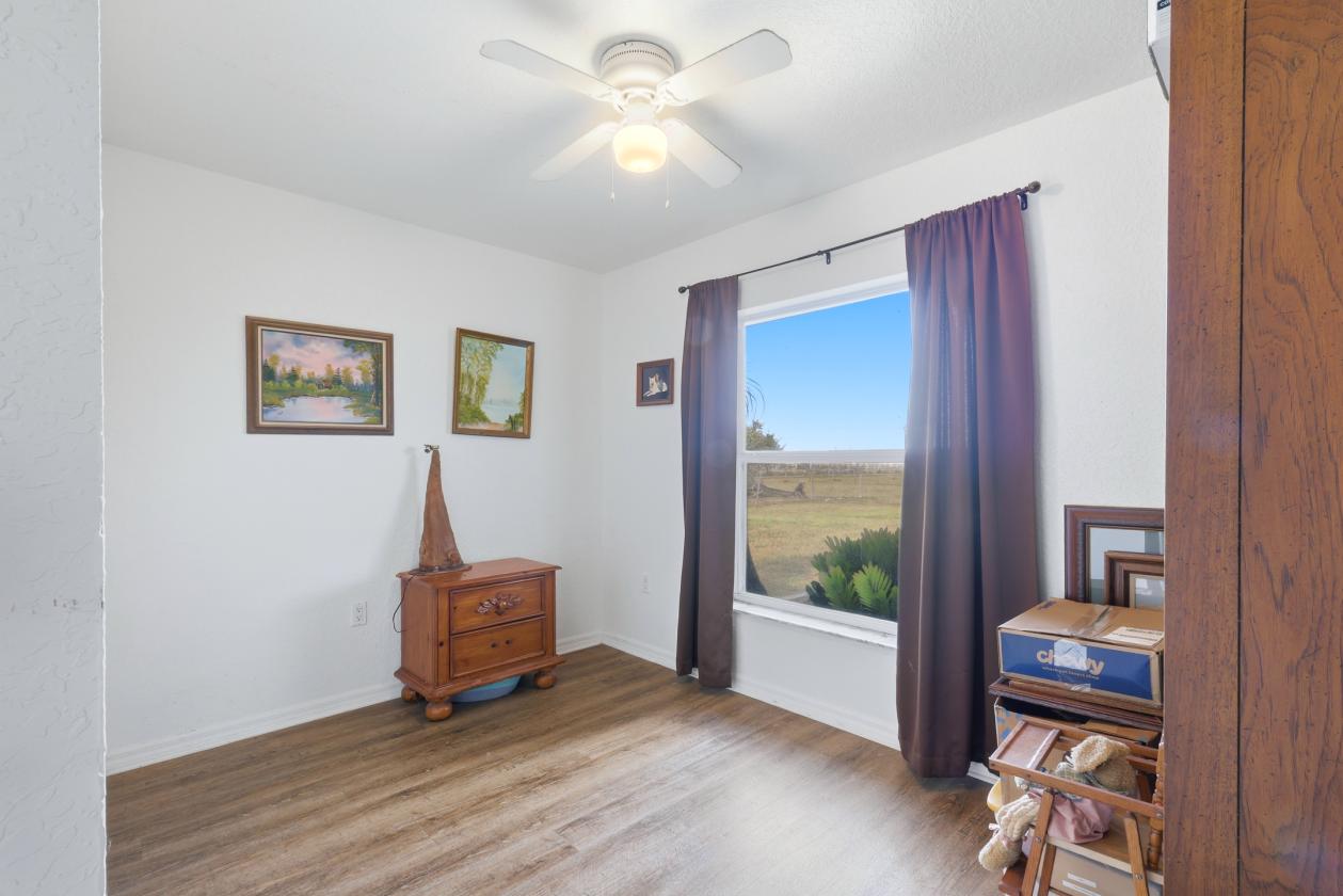 Horse Property with charm - photo 26