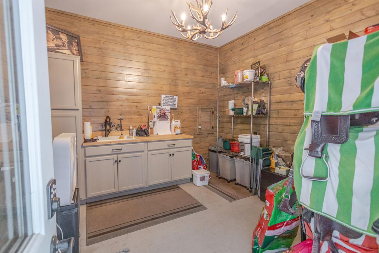 Where Luxury Living Meets The Equestrian Lifestyle - photo 24