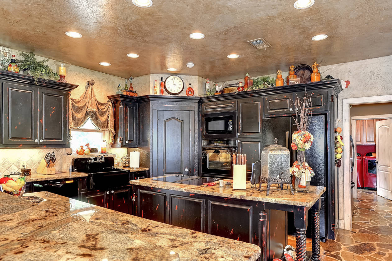 Amazing 7900+ Luxury Equestrian Estate 11403 E Us Highway 82