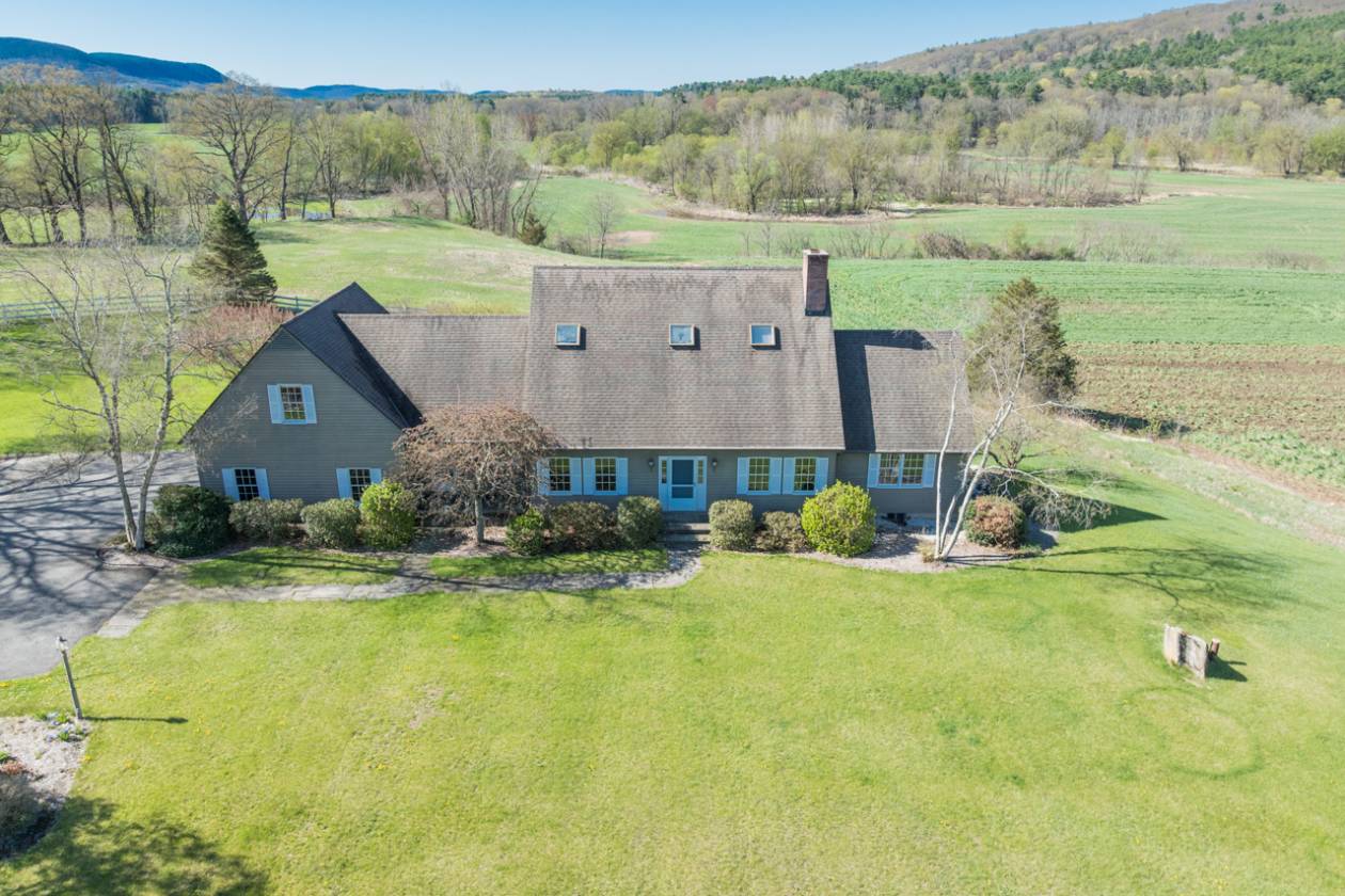 Horse Property for sale.